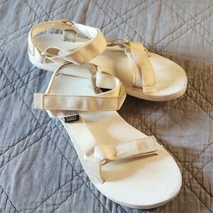 Teva Women's Tan Sandals